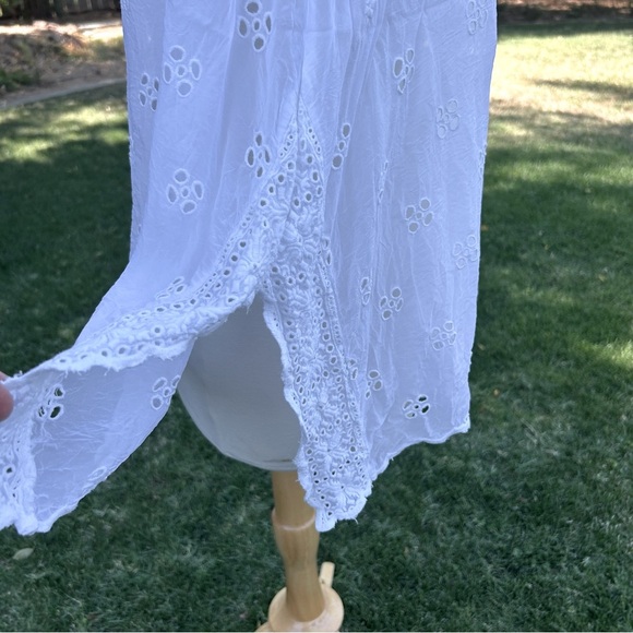 Johnny Was Eyelet Tunic Top in White Size S - Picture 7 of 8